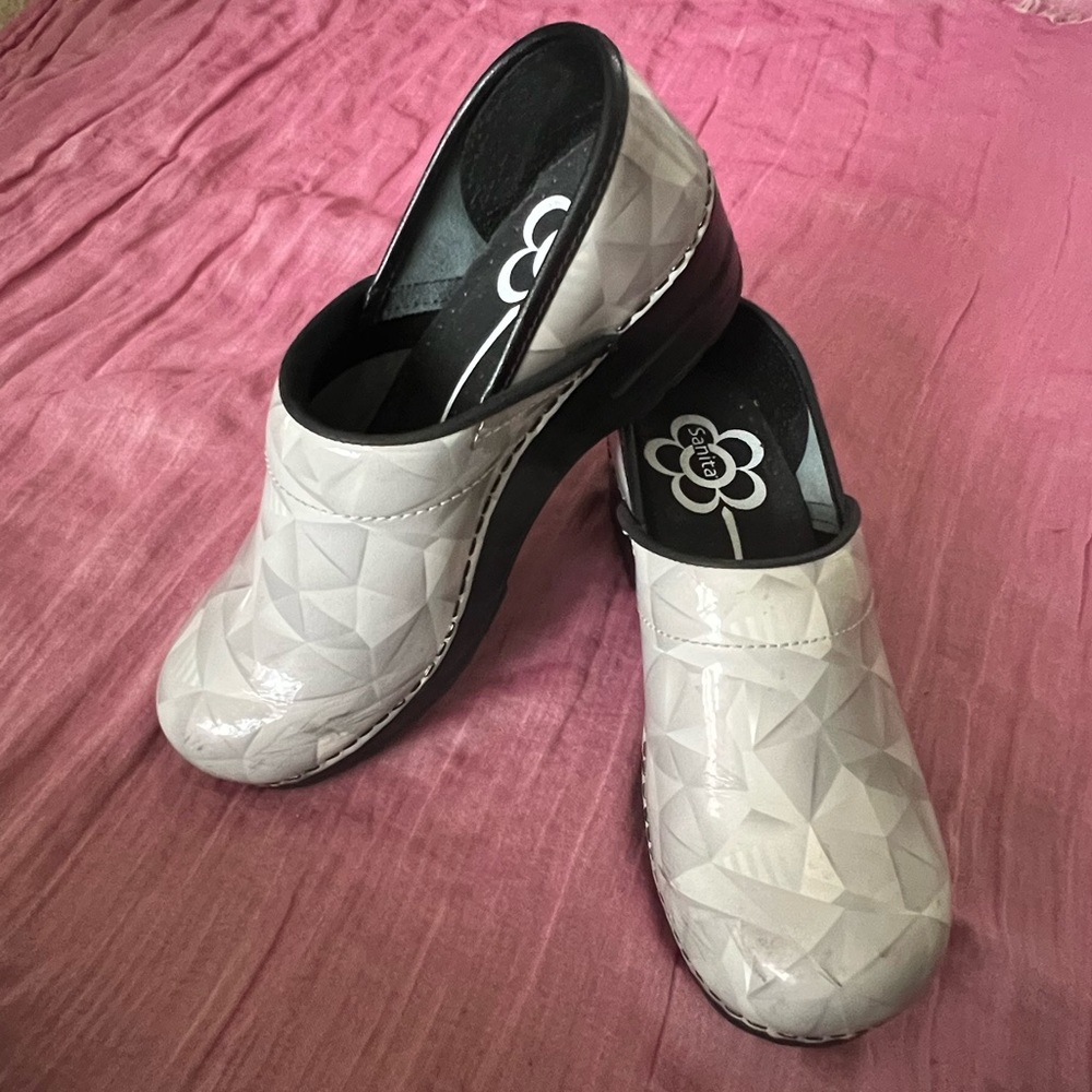 Sanita the original Danish clog in gray prism